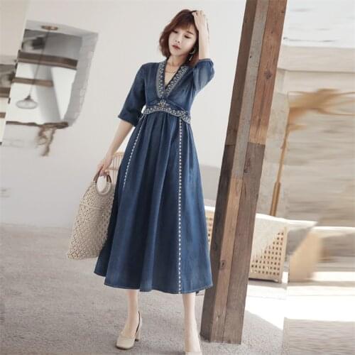Autumn Women Sexy Deep V-Neck Dress 2020 Vintage A line Denim Embroidery Dress Lantern Sleeve Dresses Vestidos QN2253