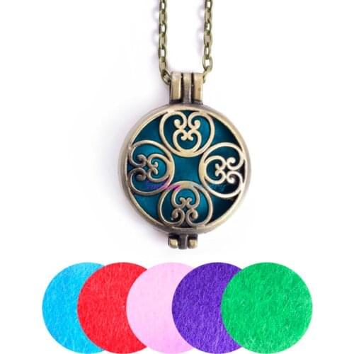 1pc Chain Pads Vintage Bronze Color Aromatherapy Pendants Essential Oil Diffuser Necklace Locket Perfume Personalize Necklaces