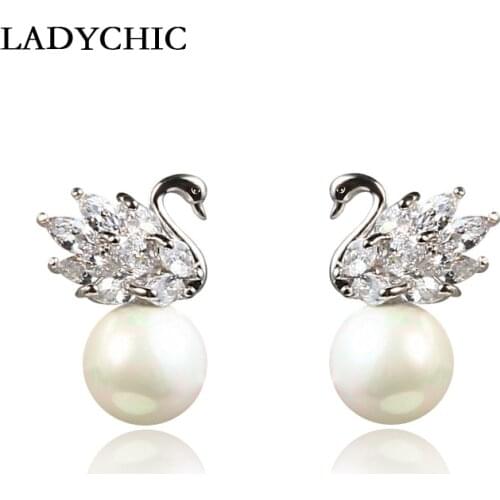 LADYCHIC Cute Elegant Silver Color Swan Stud Earrings for Women Lovely Pearl Earring Fashion Jewelry Birthday Gifts LE1374