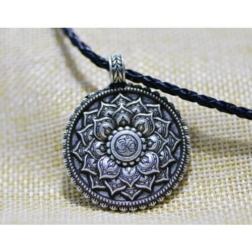 LANGHONG 1PCS Tibet Spiritual Necklace Yoga Mandala Necklace geometry amulet Religious jewelry