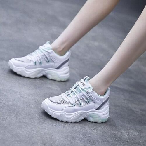 Womens Shoes 2021 Summer Breathable Lace Up Casual Shoes Women Comfort Flats Shoes Women Fashion Mesh Platform Sneakers