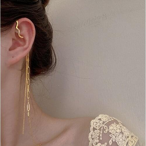 Goth Abstract Hook Earcuff Long Chain Tassel Ear Cuff Fake Piercing Letter C Earrings for Women Korean Fashion Cuffs Jewelry