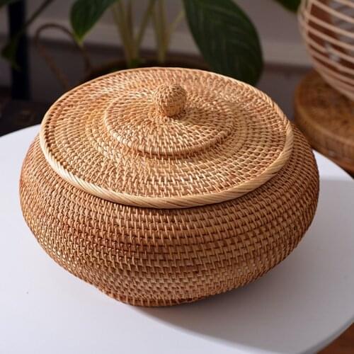 Round Rattan Boxes with Lid Hand-Woven Multi-Purpose Wicker Tray 11 Inch Picnic Food Bread Table Storage Basket