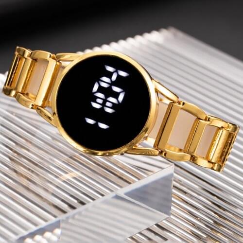 Womage Women's Bracelet Watches