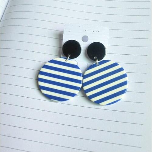 New Fashion Geometric Round Pendant Blue White Stripe Acrylic Earrings for Women Simple Summer Long Korean Earrings 2019 aretes