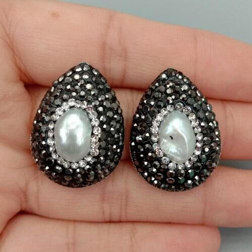 SETTIMANA Stud Earrings
