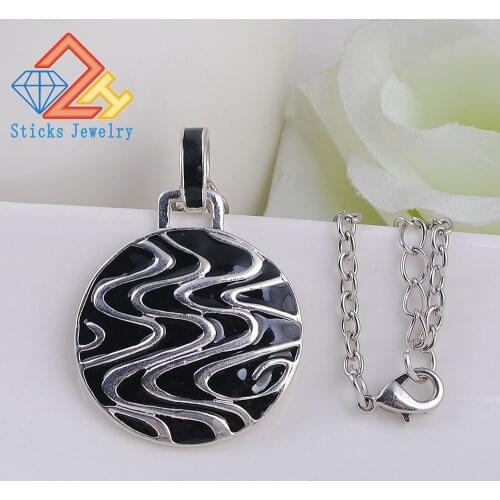 Fashion Zinc Alloy Charm Necklace Punk Style Enamel White K Plate Trendy Necklace for Women Sticks Jewelry Brand