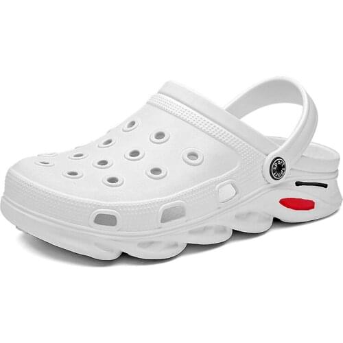 Men Summer Clogs Thick Sole Woman Garden Clogs 2021 New Women Beach Slippers Male Casual Slipper Leisure EVA Injection Sandals