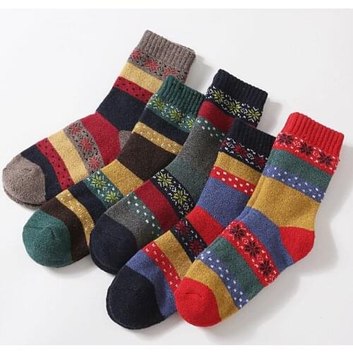 2020 Winter Thickened Warm Wool Socks Women Outdoor Stripe Towel Wave Stitch Terry Thickned Harahuku Retro Cashmere 5 Pair