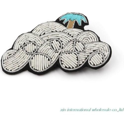 2017 new high quality acrylic pin Metal silk handmade embroidery badge The waves of the sea and coconut trees rozet