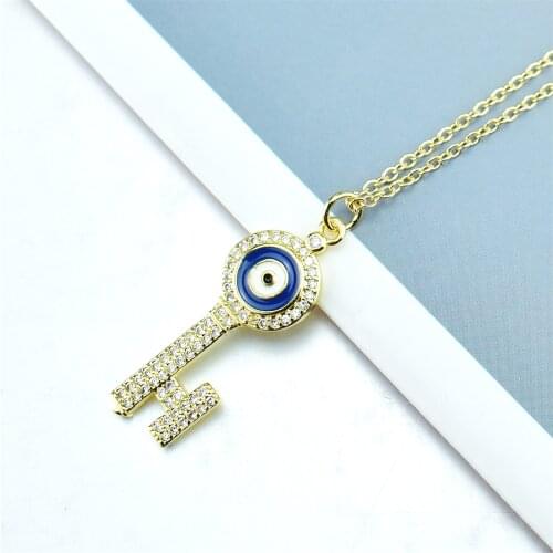 Eye of The Devil Key Pendant Necklace Golden Chain Necklace Inlaid Zircon Fashion Trendy Women Jewelry