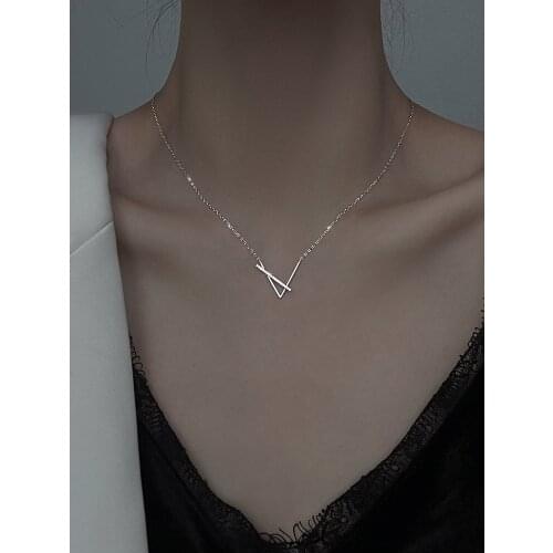925 sterling silver jewelry with geometric triangle light luxury simple clavicle chain for female birthday party gifts wholesale