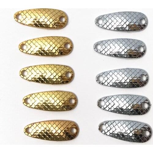 10 pcs / lot 2.5g2.8cm metal lures fishing spoons striped bass fishing lures 3 Silver flowers Artificial lures Pisces Tackles