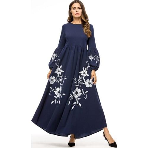 Embroidery muslim dresses muslim gown long dresses M-4XL size womens dresses muslim clothing arab robe 5276