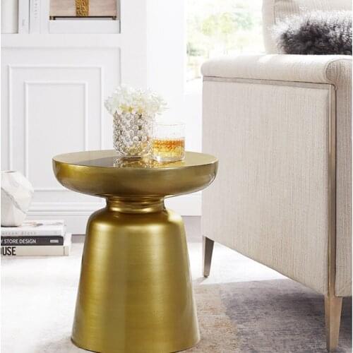 High-temperature baking varnish Nordic golden small tea table non-slip base flannel modern simple creative mini side table stron