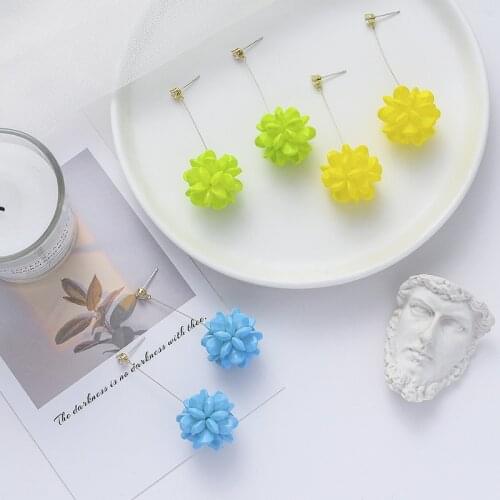 2020 Summer Neon Green Yelloe Blue Flower Long Drop Earrings for Women Sweet Candy Color Dangle Earrings Statement Jewelry Gift