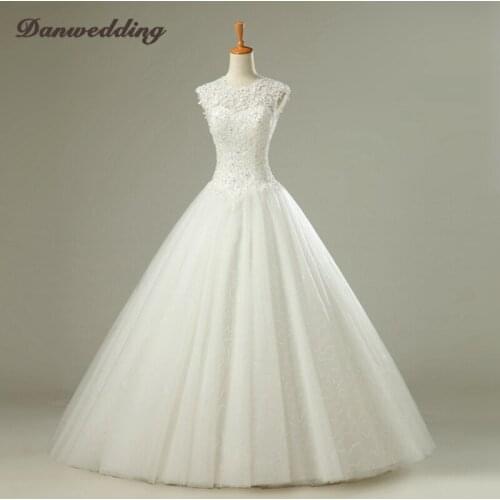 Vintage Lace Applique Ball Gown Wedding Dress Scalloped-Neck Floor Length Bridal Dress Refinement Beaded Bridal Gowns Plus Size