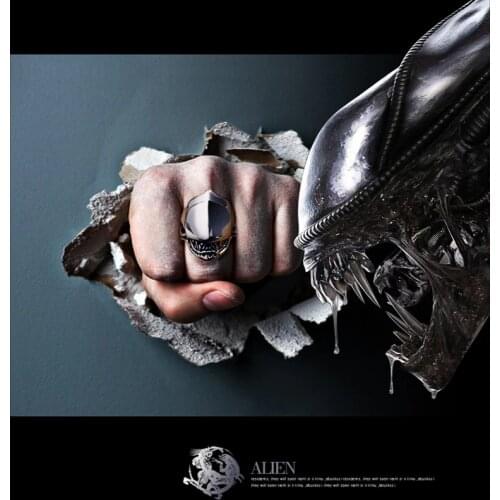 A new titanium steel ring ring for mens body defense is a powerful single European and American trendy cool alien nightclub acc