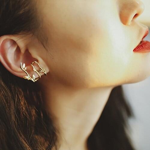 HUANZHI 2019 New Rose Gold Metal Flower Leaf Elegant Clip Earring Earrings for Women Girls Wedding Gifts