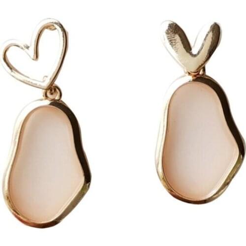 Creative Irregular Asymmetric Hollow Out Heart-shaped Earrings Acrylic Gold Drop Earrings for Women Charm Female Party Jewelry