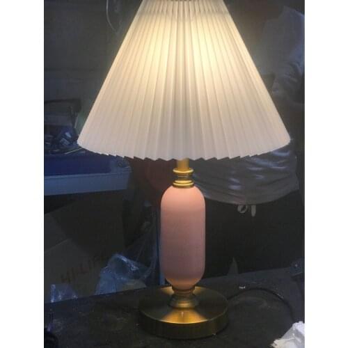 Ins net red creative cloth art 100 fold desk lamp metal baking lacquer lamp holder retro led living room bedside study desk lamp