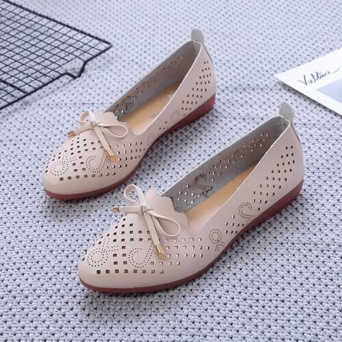 2021 High Quality Womens Fashion Summer Sandals Soft Bottom Beach Hollow Casual Shoes breathable ladies Flat shoes