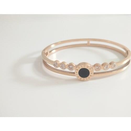 BESTE FOOK JEWELRY Golden Bracelets