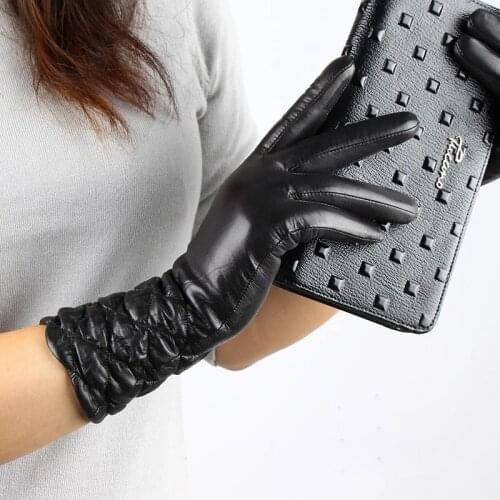 Fashion Brand Women Leather Glove Winter Warm Lambskin Soft Leather Plus Velvet Warm Ladys Outdoor Driving Gloves Female Mittens