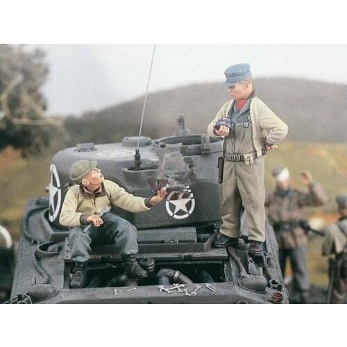 1/35 Resin Figure Model Kit Unassambled Unpainted 1058(2 figures NO TANK)