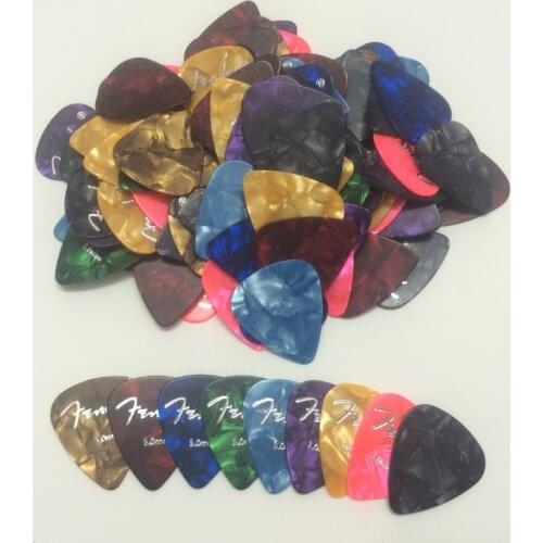 100pcs Celluloid Guitar Picks All Thin Medium Heavy Thickness 0.46mm 0.71mm 0.96mm