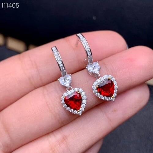 Simple, fashionable, exquisite, compact, 925 silver, natural garnet ear studs, lady charm