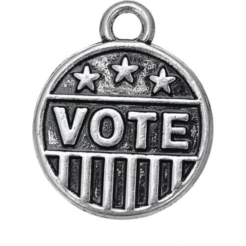 Skyrim 20pcs/lot Initial Vote Disc Tress Star Charm For Anniversary Men&Women Gift DIY Necklace&Bracelet Making