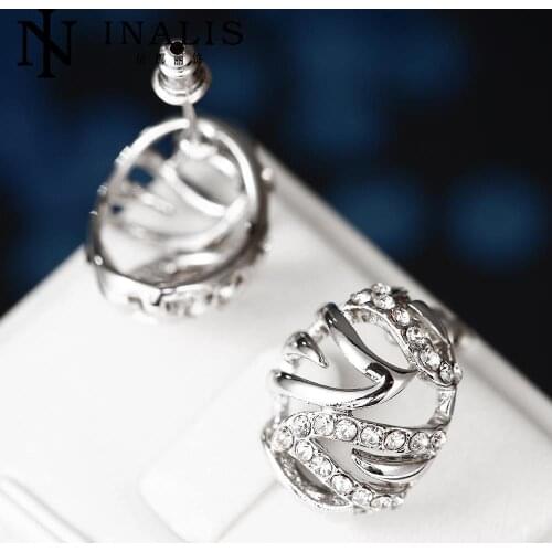 Creative New Design Hollowing Egg Shaped with Rhinestone White GoldPlated Stud Earrings Jewelry for Women Girls E902