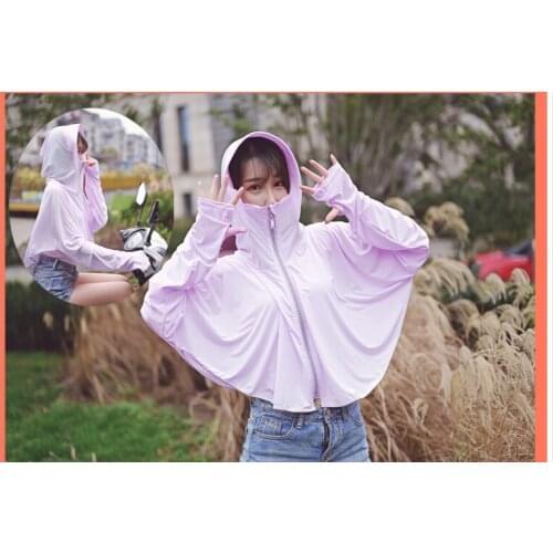 In the summer, womens arm sleeves of car drivers are protected from sun. Silk covered arms protect for Porsche car