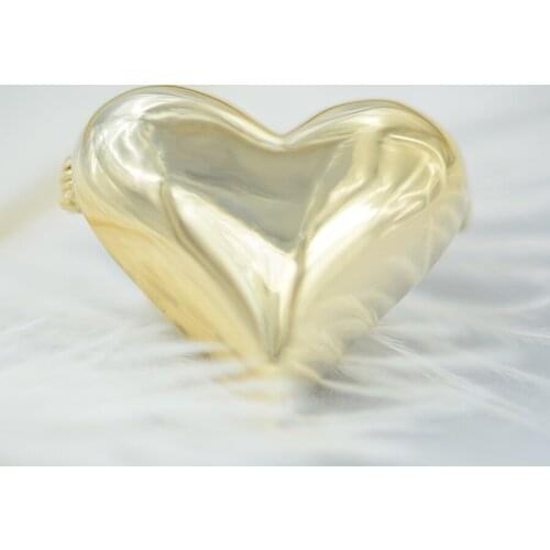 Blucome New Fashion Gold Color Heart Shape Brooches Copper Corsage Suit Scarf Hat Pins for Women Girls Clothes Accessories Gifts