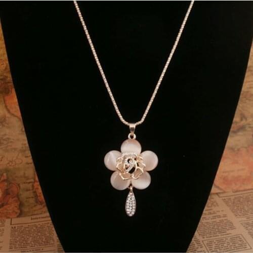 1PCS Free Shipping! White/Rose gold-color Fashion Opal Stone Flower Pendant Necklace Jewelry for Women Gift