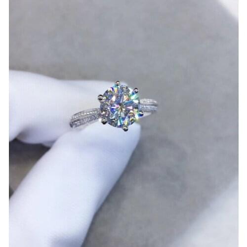 柚琳 Rings With Diamonds