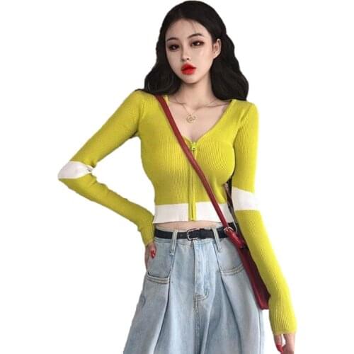 2021 New V-neck Color Matching Knitwear Top Long Sleeve Sunscreen Cardigan Coat Womens WearTemperament CelebritySexy Trend