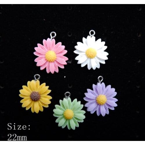 Resin daisy Charms Pendants Flat back Resin Cabochon for necklace earring Jewelry Making Accessories