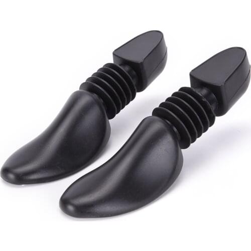 1Pair Men / Women Plastic Spring Shoe Tree Stretcher Boot Holder Shaper Automatic Support Black Color