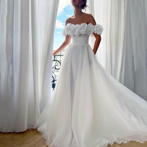 Elegant Ivory A-Line Strapless Organza Fabric Wedding Dress Flower Short Sleeves Bridal Gown Strapless Satin Wedding Gowns