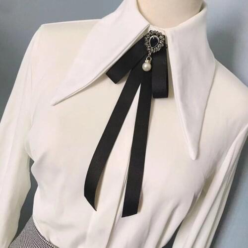Women Neck Choker Collar Shirt Bow Tie College Girl Ribbon Rhinestone Crystal Necktie Butterfly Personality Uniform Chic Bowtie