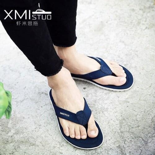 New Korean version of mens summer slippers, flip flops, flat bottomed feet, antiskid sandals, sandals, wholesale shoes