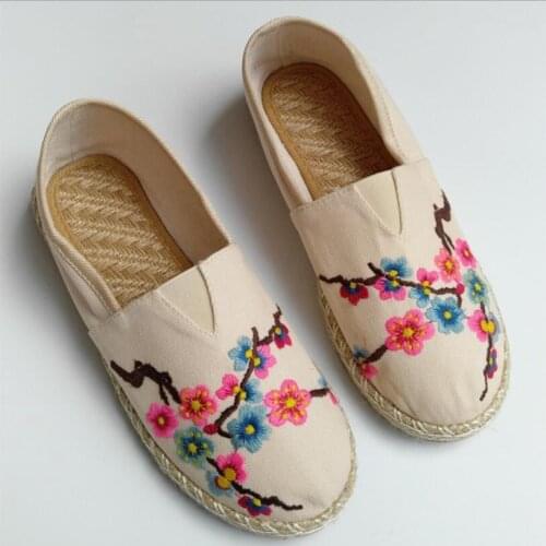 Canvas Peking embroidered Plum blossom shoes Ethnic style women shoes flat sole shallow mouth breathable straw woven shoes
