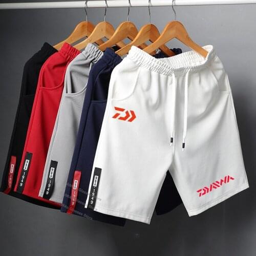 2021 Summer Daiwa Breathable Fishing Shorts Men Multi-pocket Quick Dry Fishing Clothes Long Shorts Fishing Pants Elastic Waist