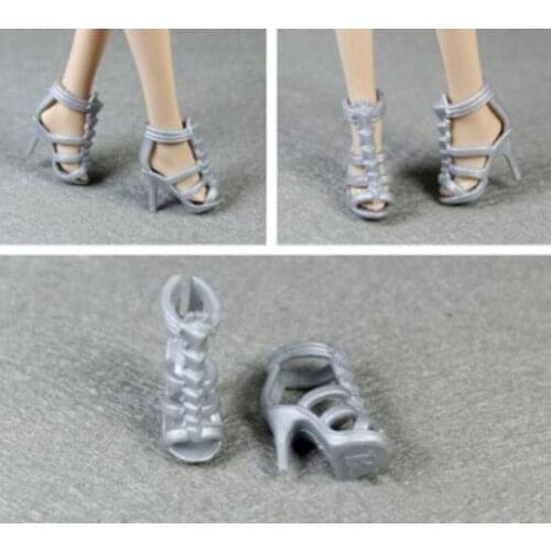 Doll shoes silver shoes for your Barbie dolls BBI399