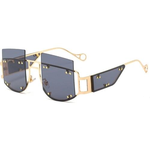 Fashion Square Sunglasses Women New Oversized Mirror Men Shades Glasses Luxury Brand Metal Rivet Trend Unique Female Eyewear