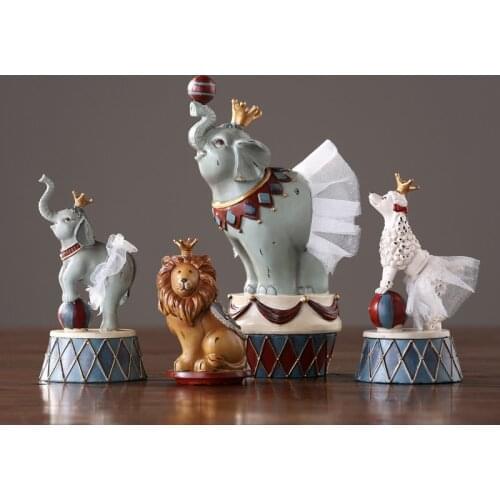 Resin Cartoon Circus Elephant Dog Lion Animal Ornaments Nordic Home Decorations Children Room Decoration Gift