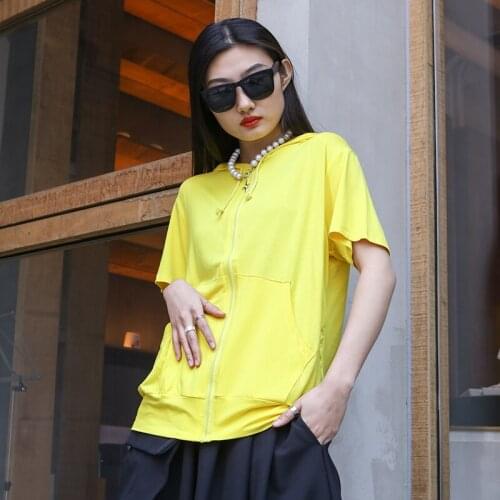 Bright yellow half sleeve T-shirt zipper Hoodie short sleeve loose spring and summer new lady mountain Book dark wind big tide