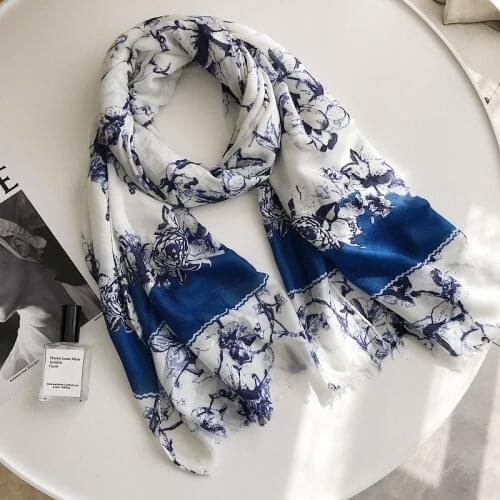 2018 Fashion Ombre Flower Print Gold Foil Fringe Scarves And Shawl Floral Wraps Muffler Hijab Scarf 5 Color Free Shipping